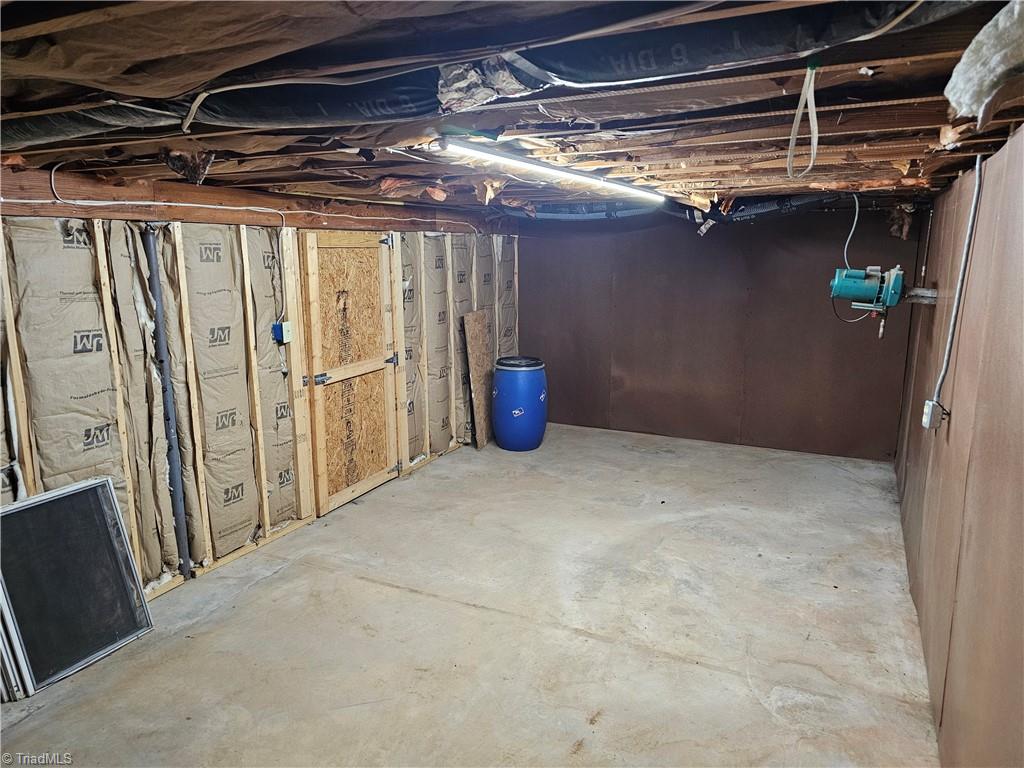 2230 Independence Road Winston-Salem, NC 27106 - Photo 33 of 41