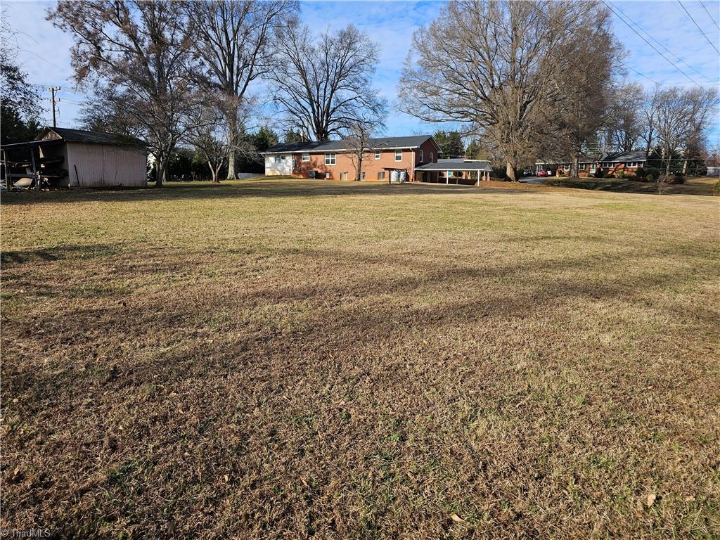 2230 Independence Road Winston-Salem, NC 27106 - Photo 6 of 41