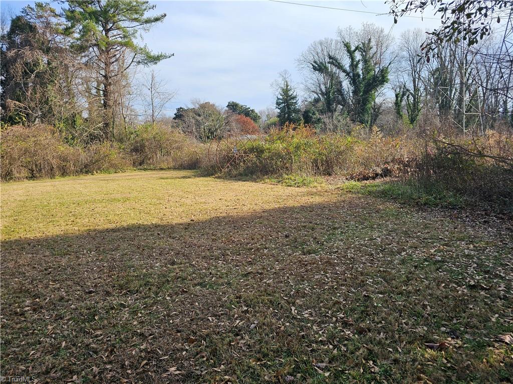 2230 Independence Road Winston-Salem, NC 27106 - Photo 7 of 41