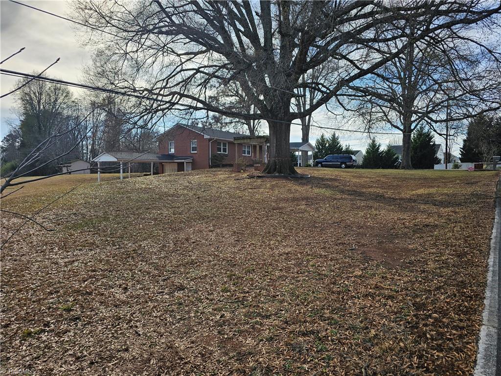 2230 Independence Road Winston-Salem, NC 27106 - Photo 10 of 41