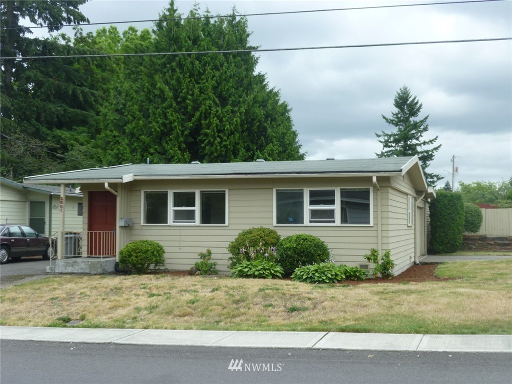 2501 Northeast 9th Street Renton, WA 98056 - Photo 1 of 24