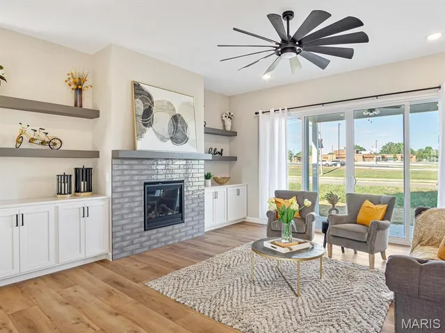 $520,000 | 484 Hayden Drive, Waterloo, IL 62298