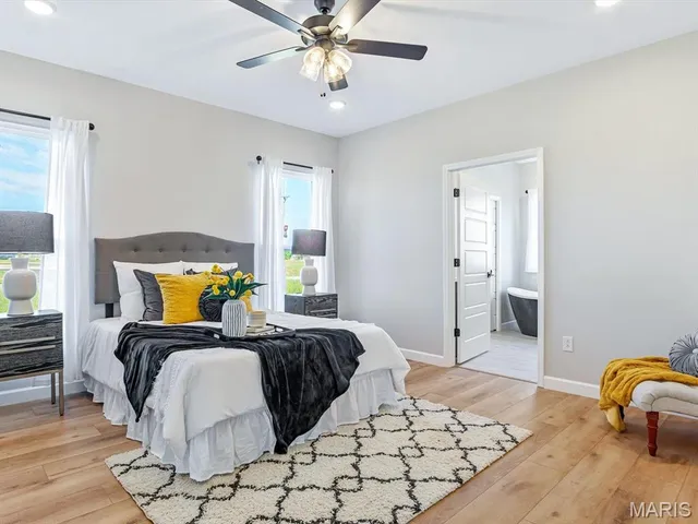 $520,000 | 484 Hayden Drive, Waterloo, IL 62298