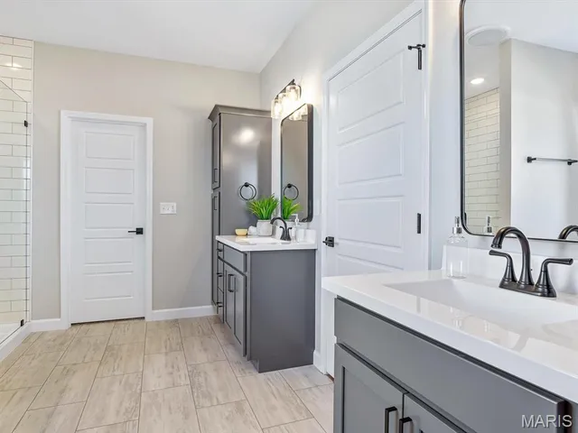 $520,000 | 484 Hayden Drive, Waterloo, IL 62298