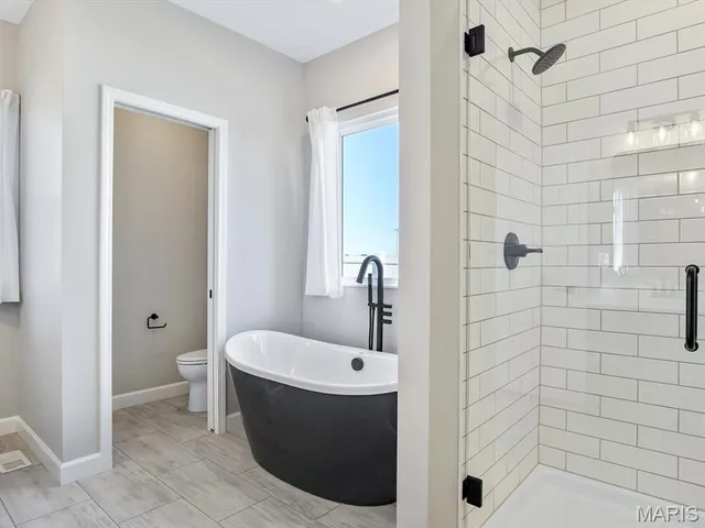 $520,000 | 484 Hayden Drive, Waterloo, IL 62298