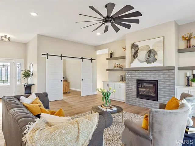 $520,000 | 484 Hayden Drive, Waterloo, IL 62298