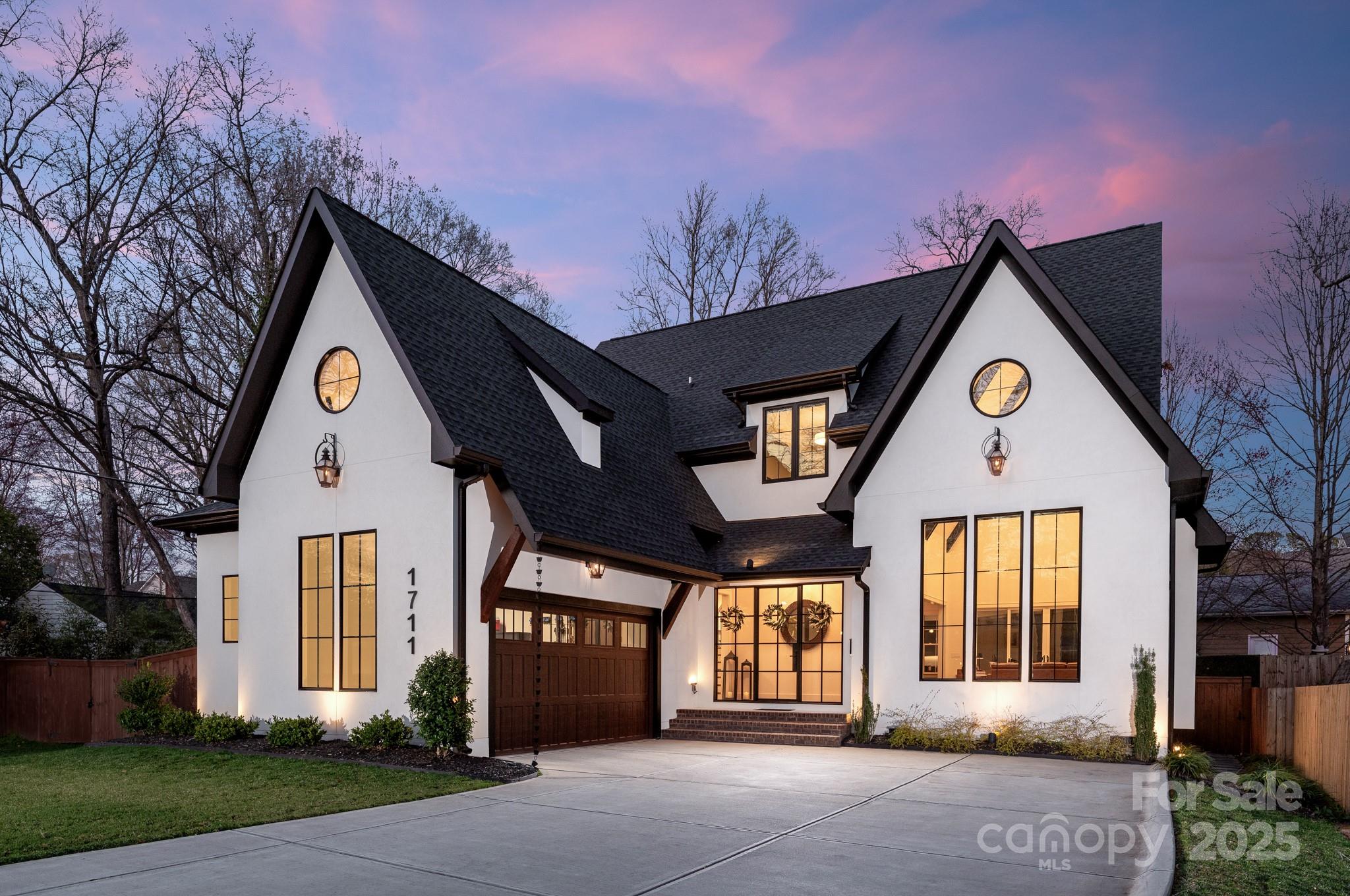 1711 Brook Road Charlotte, NC 28205 - Photo 3 of 48 Gallery Image 3