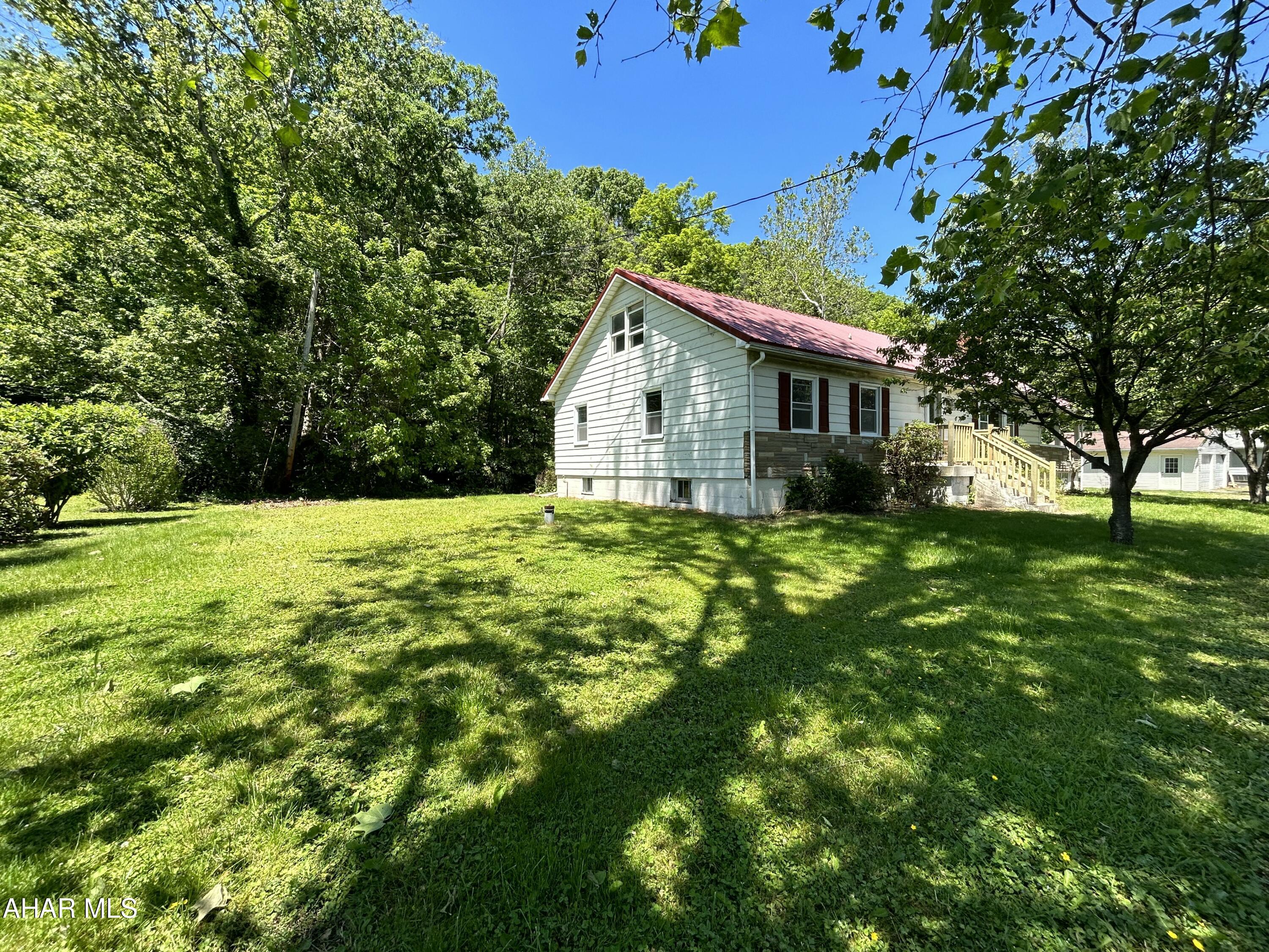 890 Puzzletown Road Duncansville, PA 16635 - Photo 33 of 36