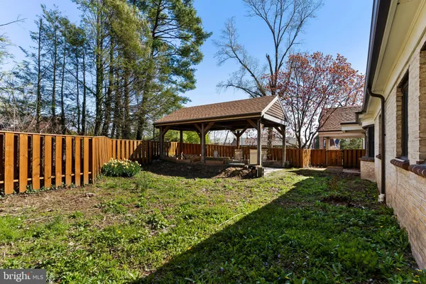 $375,000 | 2301 Valley Road, Harrisburg, PA 17104