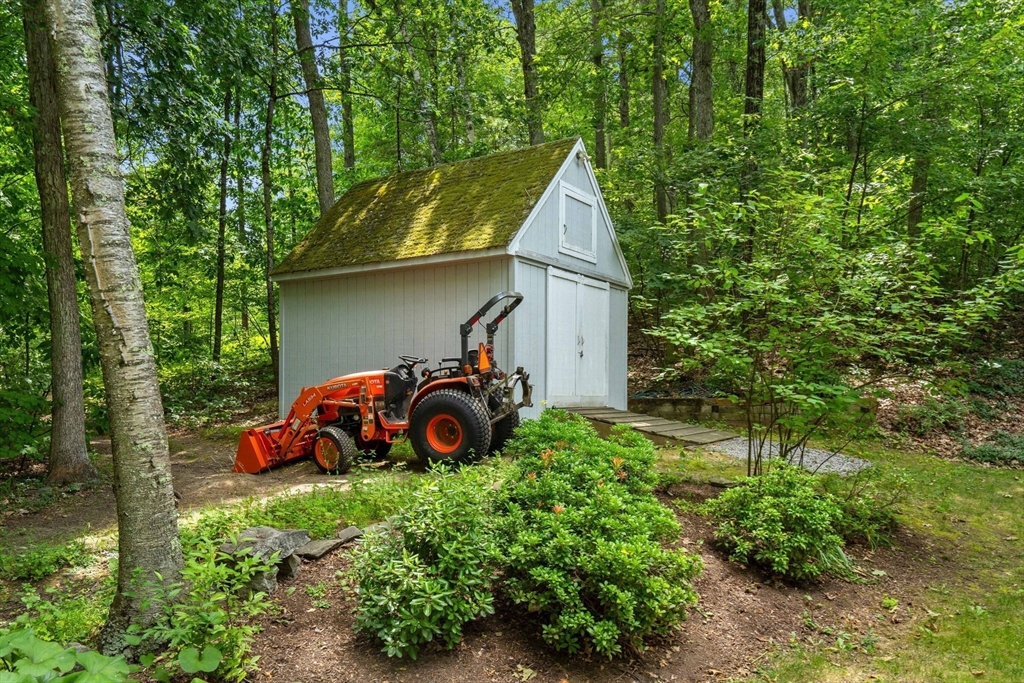 304 Reedy Meadow Road Groton, MA 01450 - Photo 35 of 39 Gallery Image 35