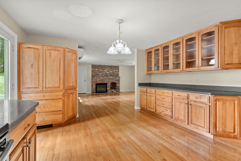 304 Reedy Meadow Road Groton, MA 01450 - Photo 8 of 39 Gallery Image 8