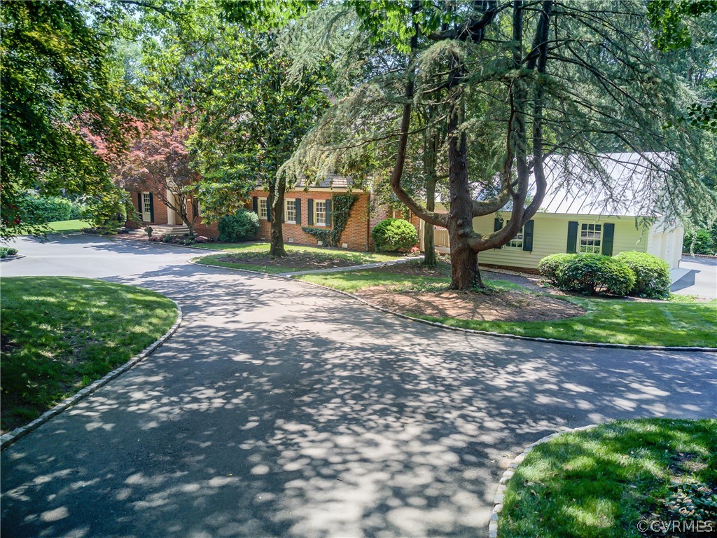 3 Greentree Road Henrico, VA 23229 - Photo 3 of 50 Gallery Image 3