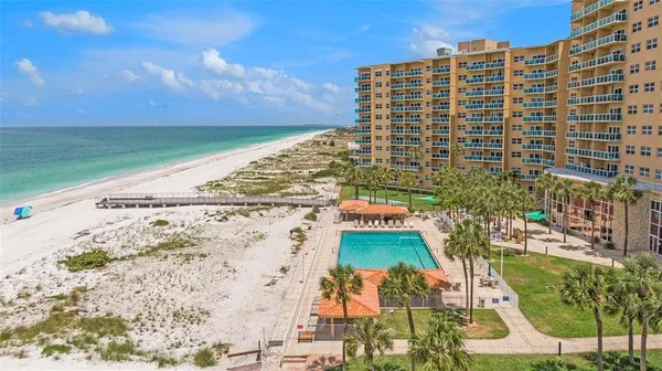 $2,400 | 880 Mandalay Avenue, Unit N204, Clearwater Beach, FL 33767