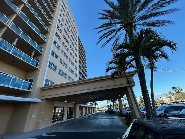 $2,400 | 880 Mandalay Avenue, Unit N204, Clearwater Beach, FL 33767