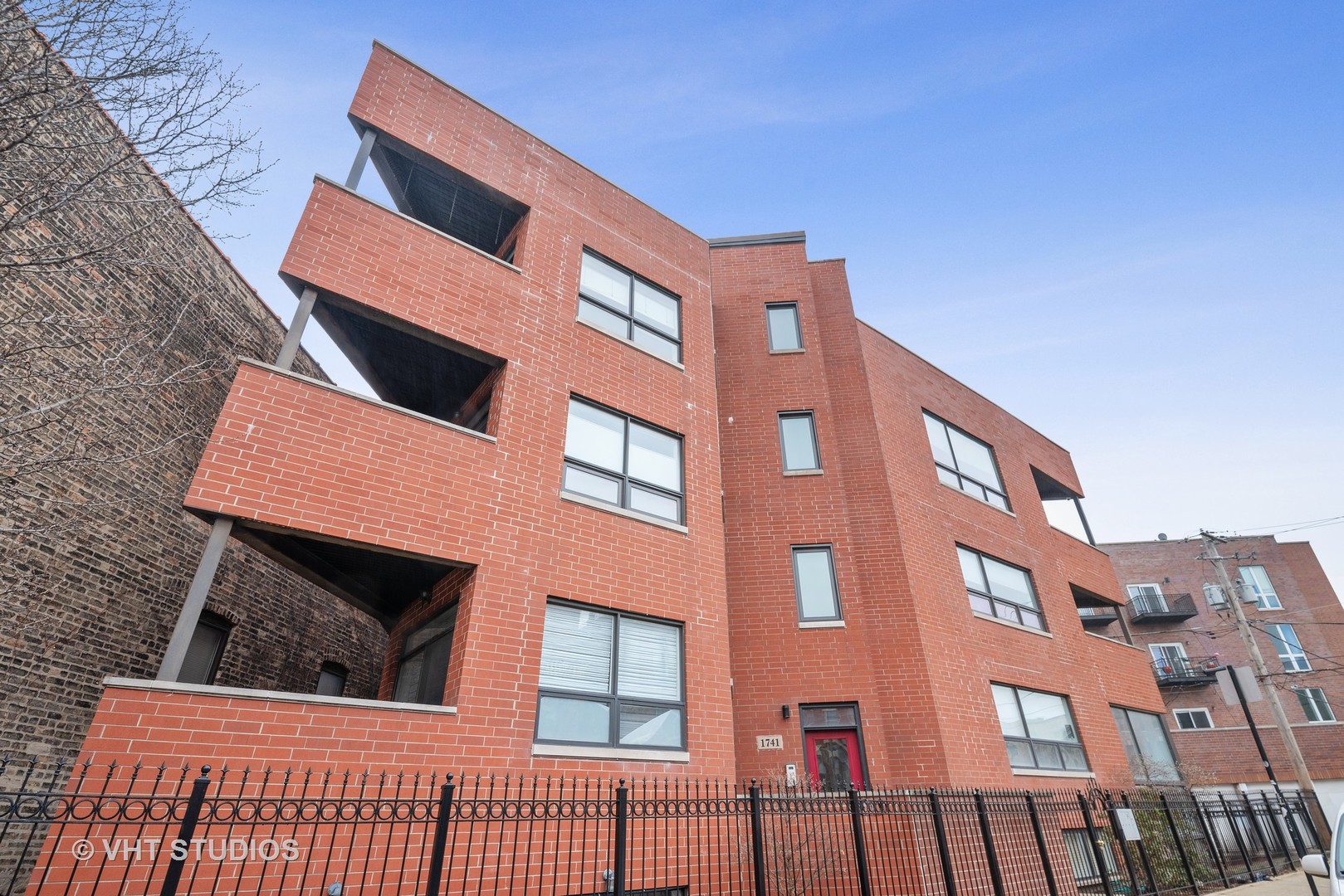 1741 West Beach Avenue, Unit 4 Chicago, IL 60622 - Photo 1 of 17