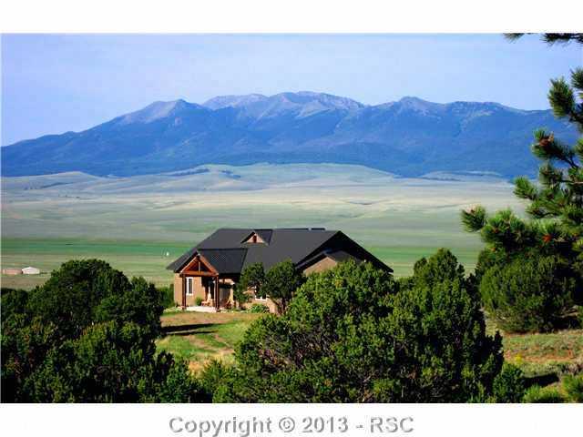 FABULOUS CUTOM HOME WITH STELLAR MOUNTAIN VIEWS