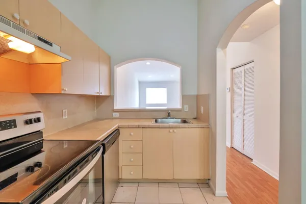 $1,850 | 3504 Briar Bay Boulevard, Unit 205, West Palm Beach, FL 33411