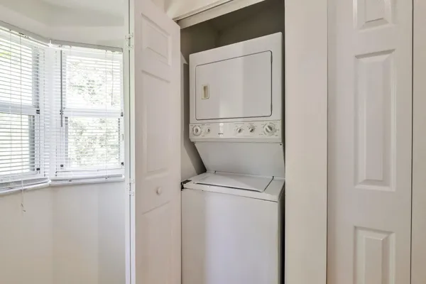 $1,850 | 3504 Briar Bay Boulevard, Unit 205, West Palm Beach, FL 33411