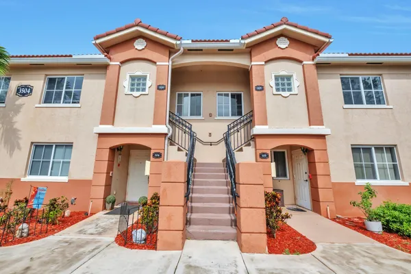 $1,850 | 3504 Briar Bay Boulevard, Unit 205, West Palm Beach, FL 33411