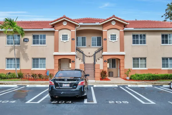 $1,850 | 3504 Briar Bay Boulevard, Unit 205, West Palm Beach, FL 33411