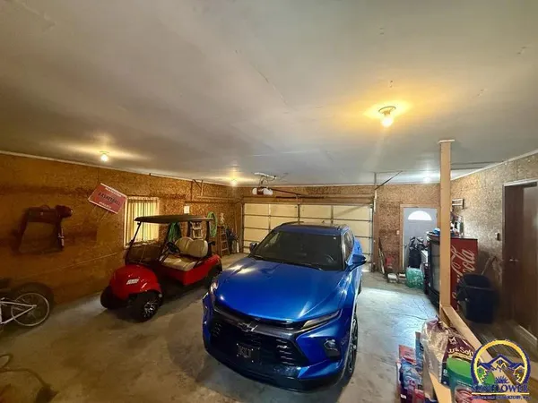 $289,000 | 1004 North 4th Street, Hiawatha, KS 66434