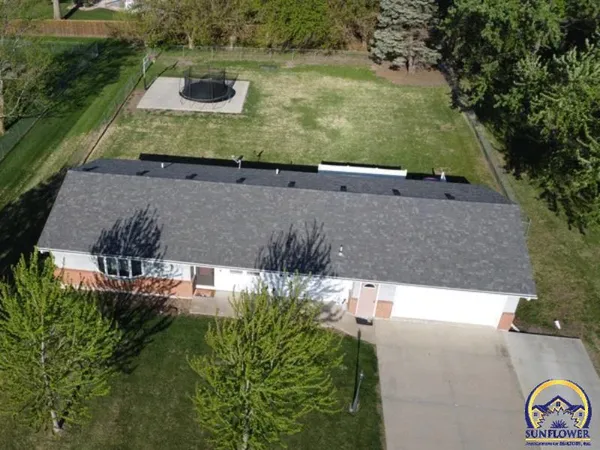 $289,000 | 1004 North 4th Street, Hiawatha, KS 66434