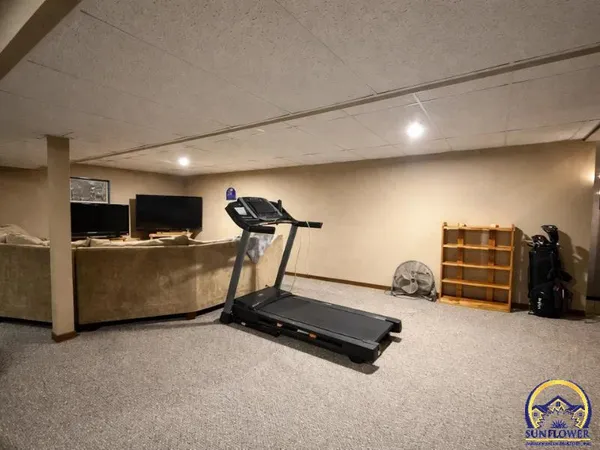 $289,000 | 1004 North 4th Street, Hiawatha, KS 66434