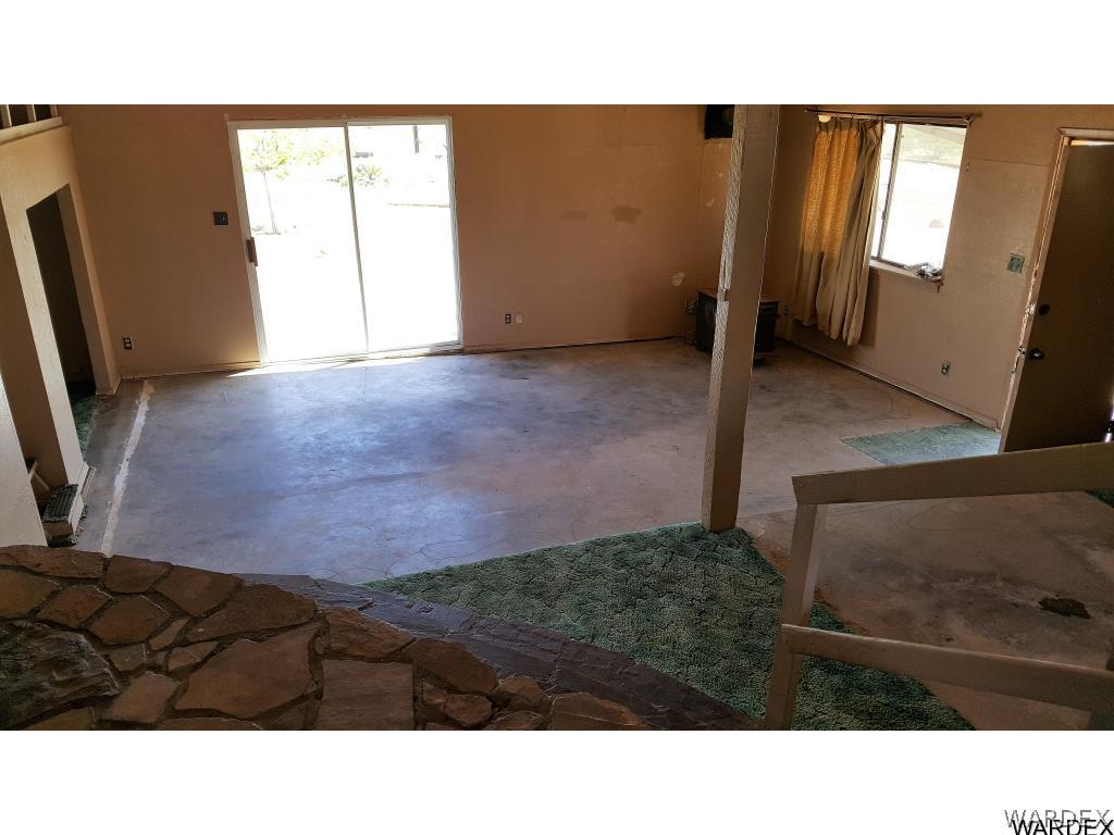 1385 Egar Road Golden Valley, AZ 86413 - Photo 20 of 31 Looking at lower level room