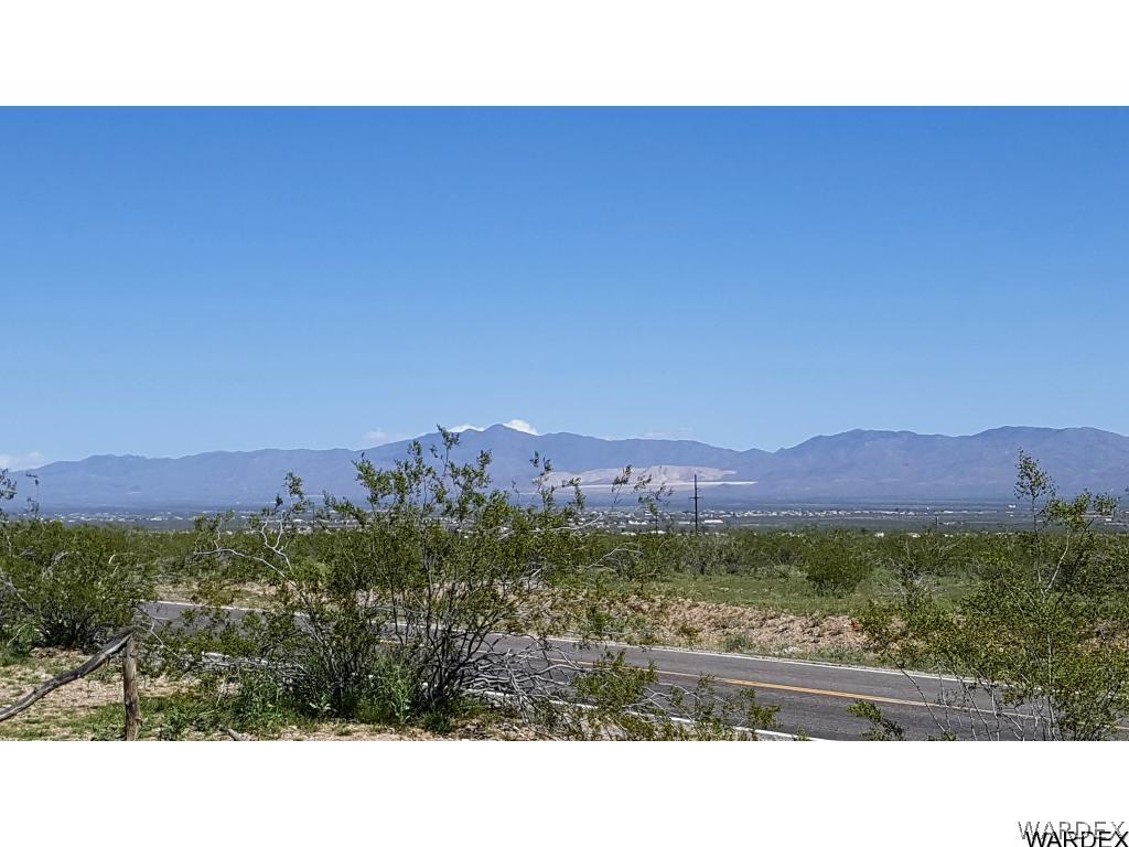 1385 Egar Road Golden Valley, AZ 86413 - Photo 28 of 31 Views to the NE