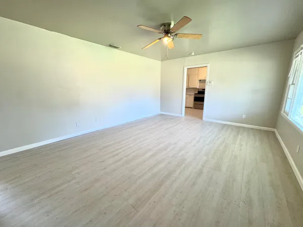 $1,325 | 3805 35th Street, Lubbock, TX 79413