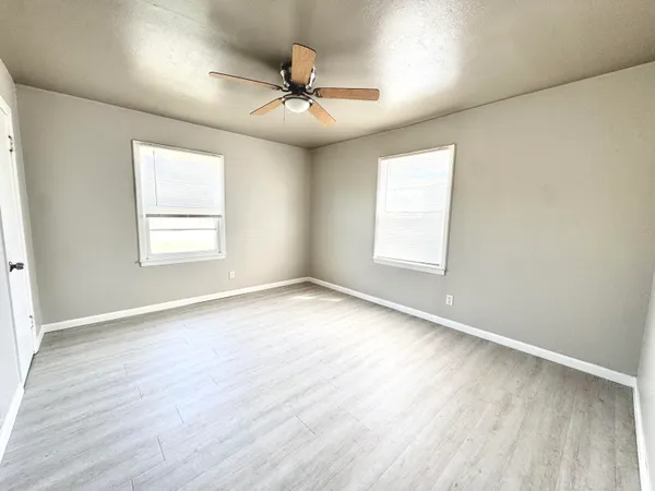 $1,325 | 3805 35th Street, Lubbock, TX 79413
