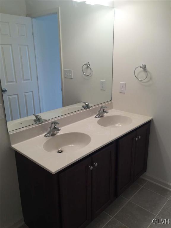 2617 English Ivy Road, Unit 255 Nazareth, PA 18064 - Photo 14 of 26 Gallery Image 14