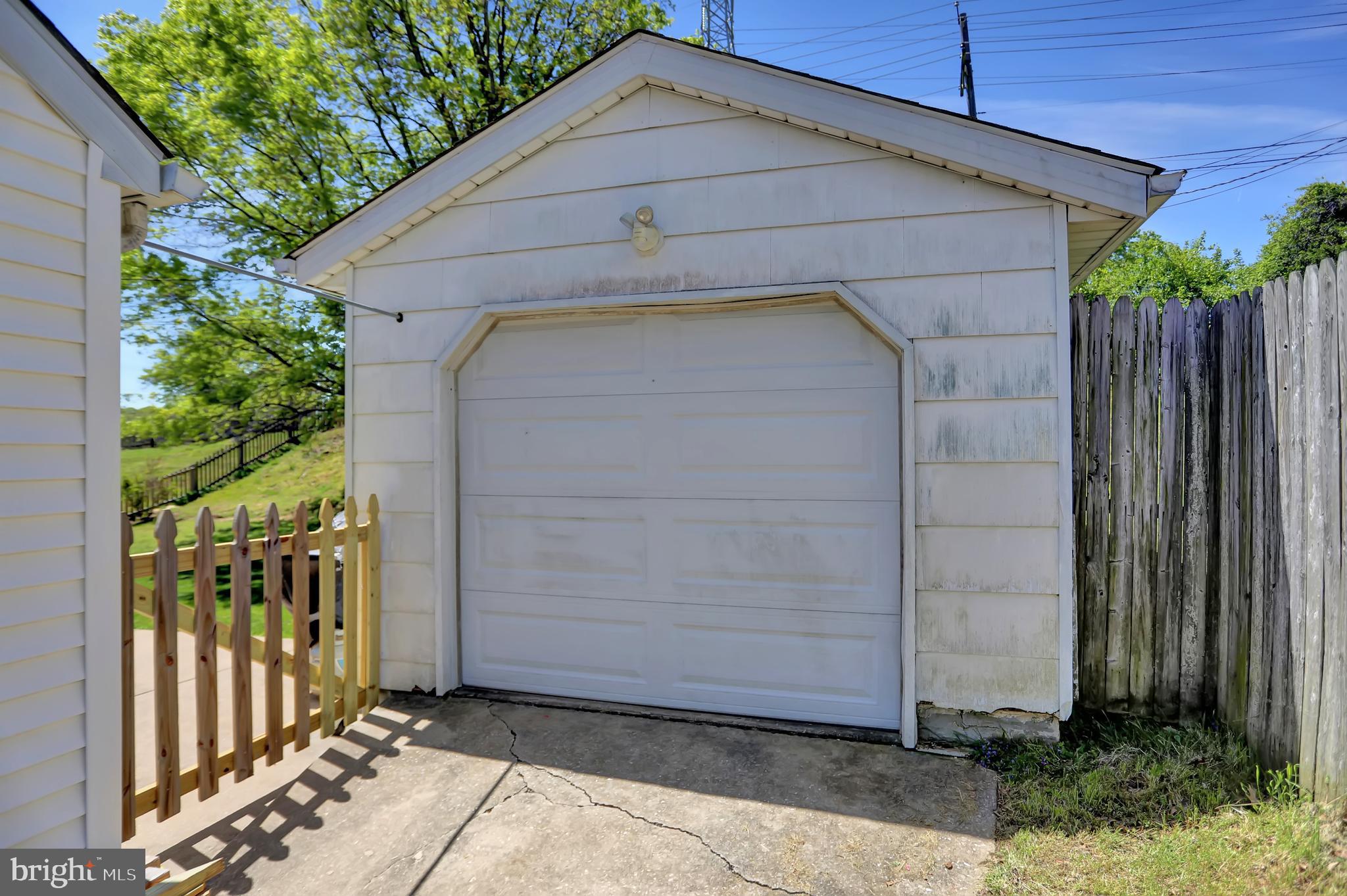 406 Gilmor Road Joppa, MD 21085 - Photo 4 of 39 Gallery Image 4
