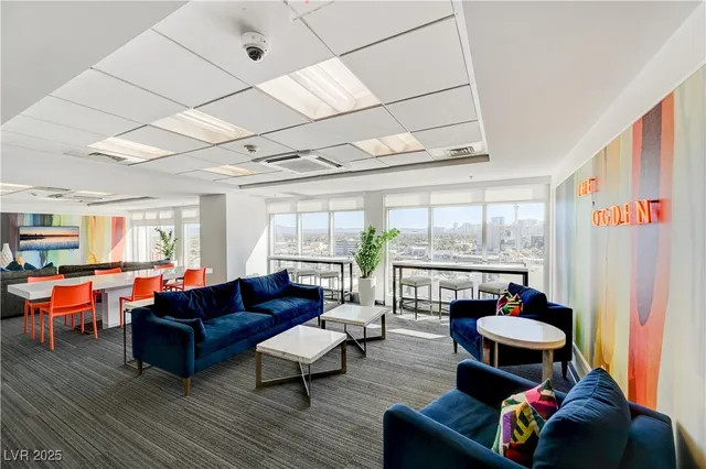 $2,200 | 150 South Las Vegas Boulevard, Unit 1212, Las Vegas, NV 89101