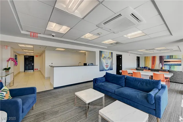 $2,200 | 150 South Las Vegas Boulevard, Unit 1212, Las Vegas, NV 89101