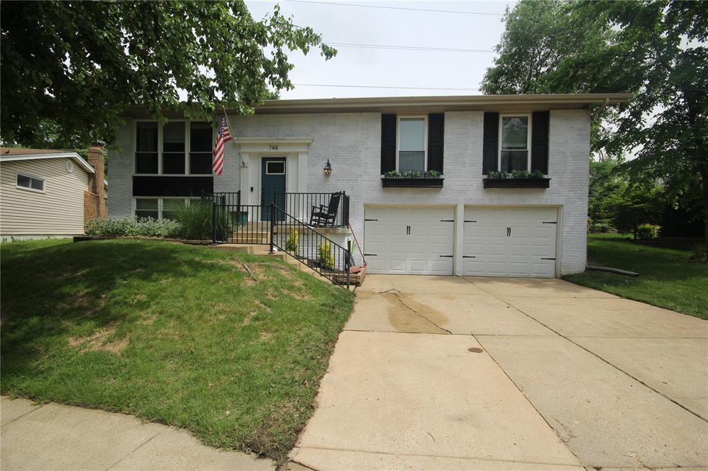 744 Sherwick Terrace Manchester, MO 63021 - Photo 1 of 38 Gallery Image 1