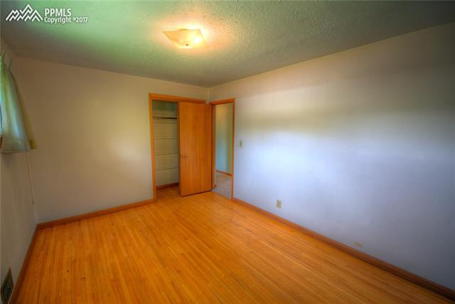 702 Castle Road Colorado Springs, CO 80904 - Photo 18 of 29 Gallery Image 18