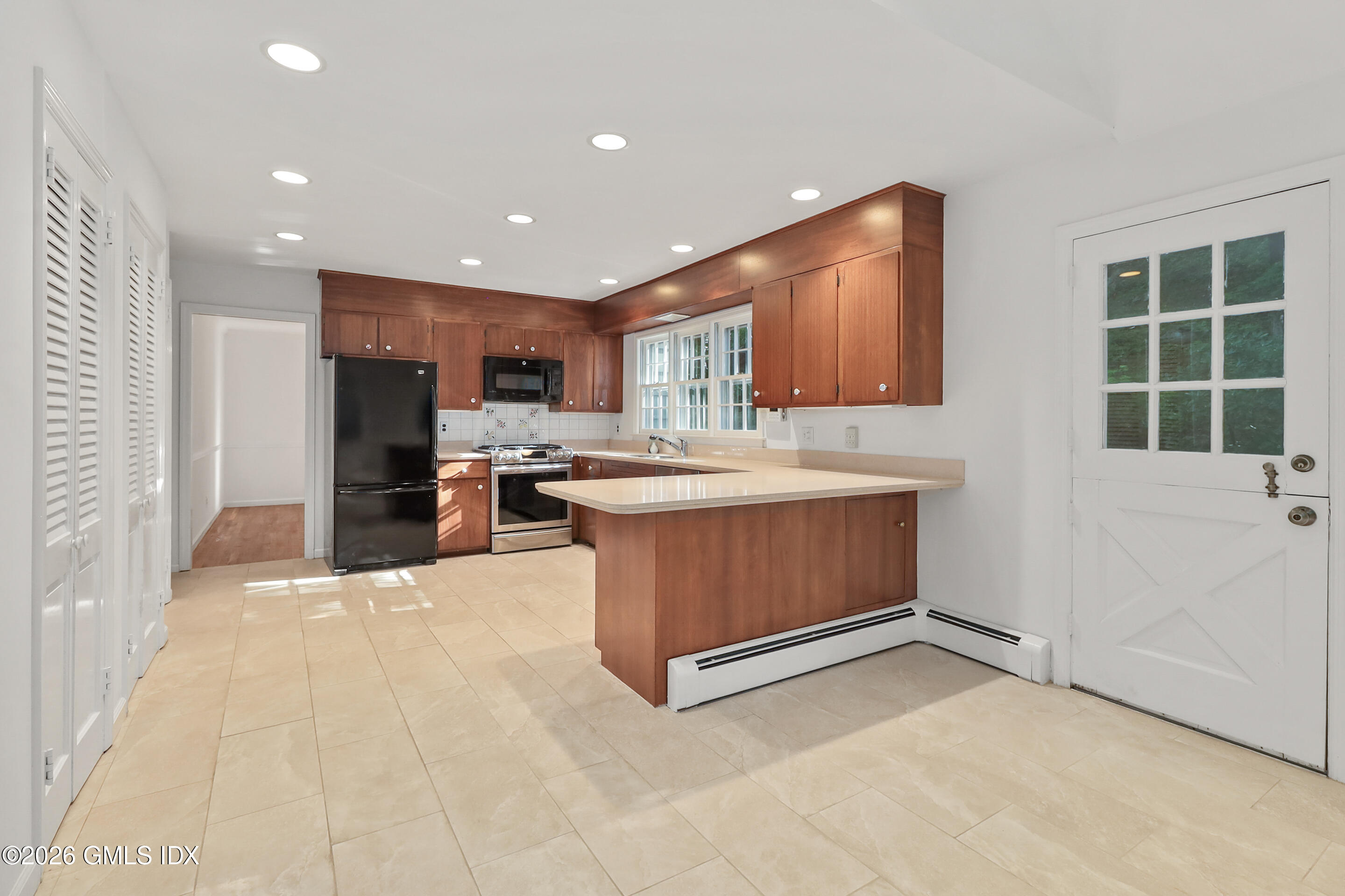 20 Rustic View Road Greenwich, CT 06830 - Photo 13 of 45 Kitchen