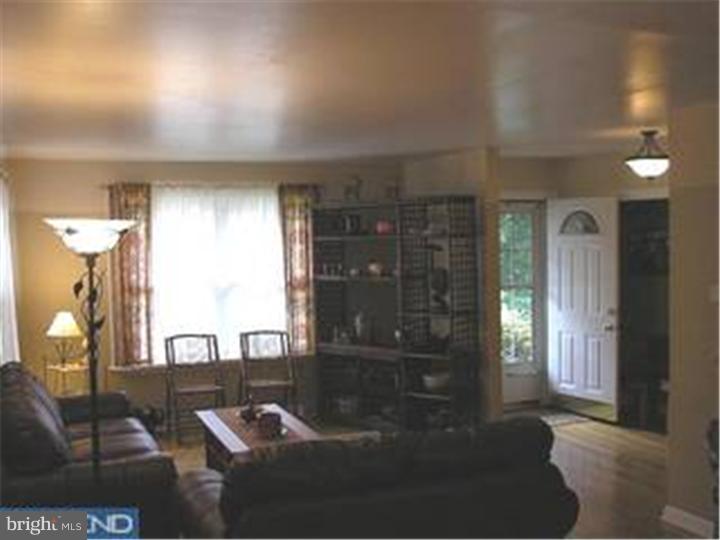 58 South Dickens Road Claymont, DE 19703 - Photo 2 of 6 Living Room