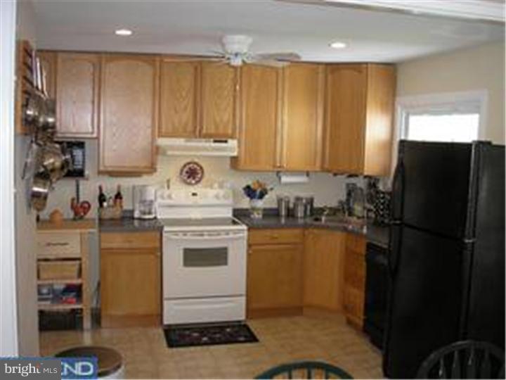 58 South Dickens Road Claymont, DE 19703 - Photo 4 of 6 Kitchen