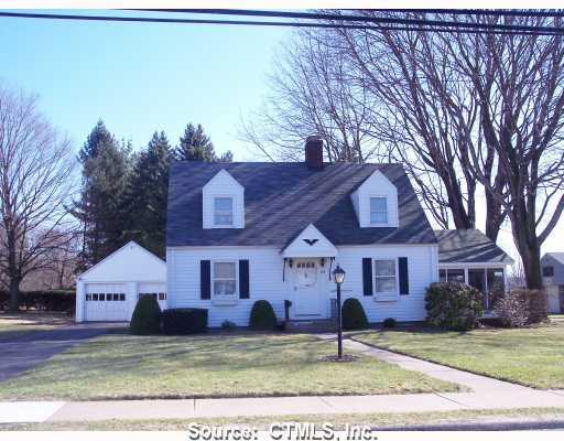 374 Hackmatack Street Manchester, CT 06040 - Photo 1 of 1 Gallery Image 1