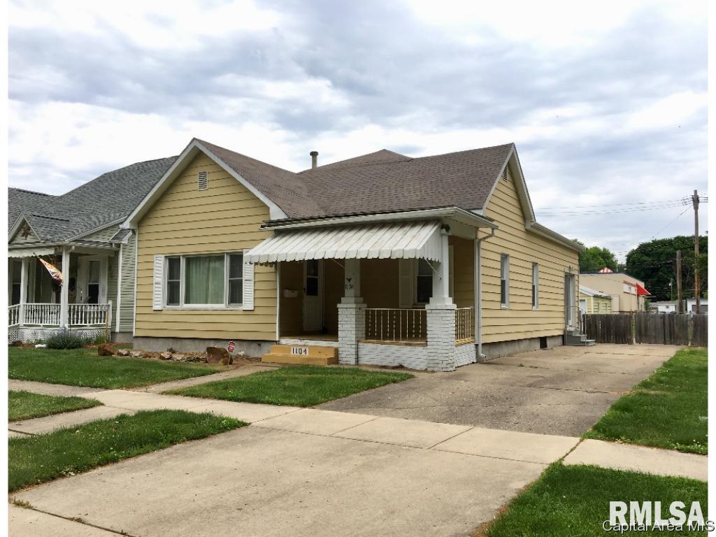 1104 North 8th Street Springfield, IL 62702 - Photo 2 of 24