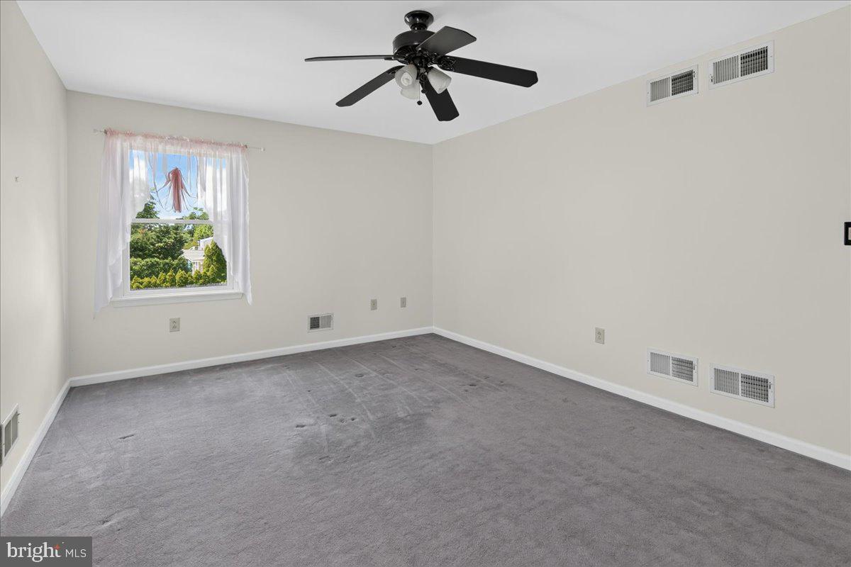 1491 Kuser Road Hamilton, NJ 08619 - Photo 29 of 42