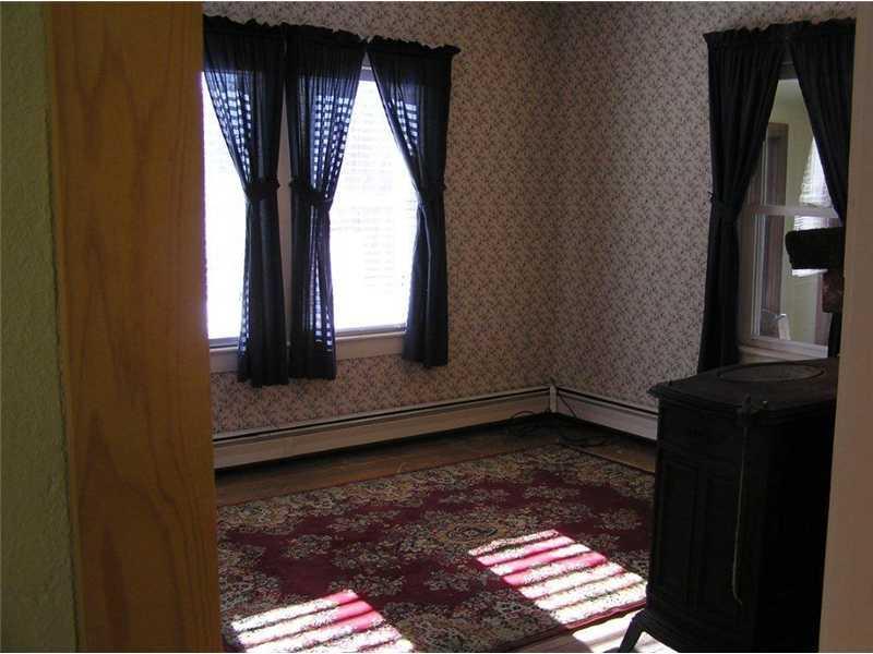28 Knox Road Bar Harbor, ME 04609 - Photo 12 of 25 Living Room. Lots of eastern morning...