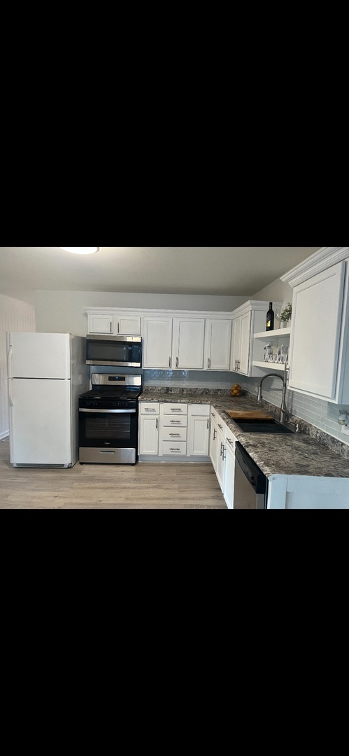9 Belmont Drive Romeoville, IL 60446 - Photo 6 of 27 Gallery Image 6