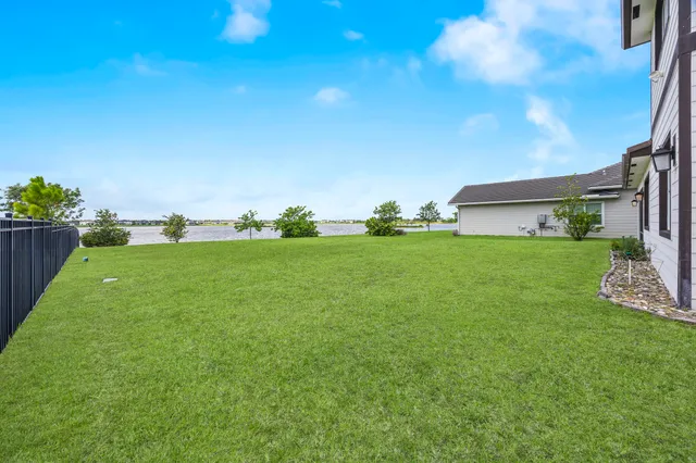 $1,275,000 | 953 Hookline Circle, Loxahatchee, FL 33470