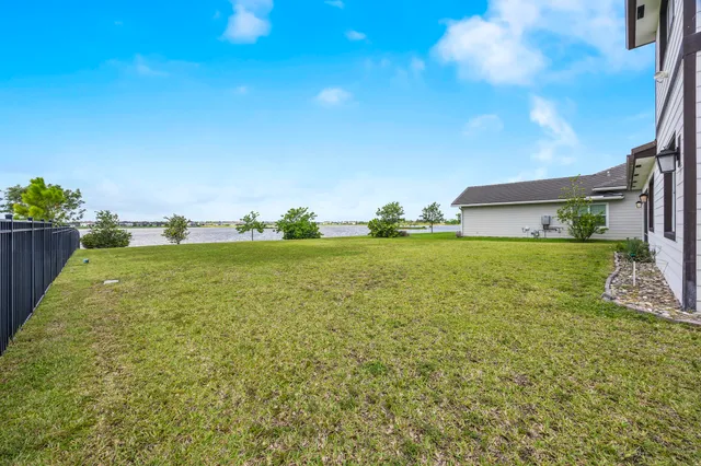 $1,275,000 | 953 Hookline Circle, Loxahatchee, FL 33470