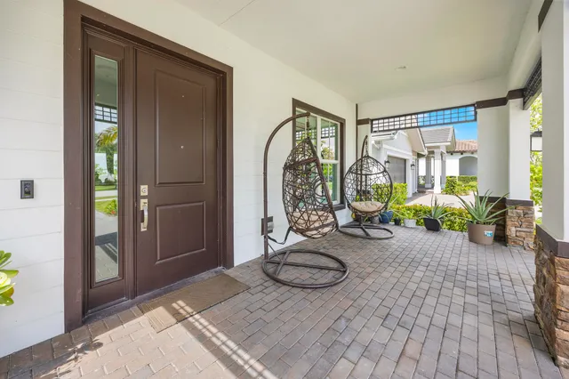 $1,275,000 | 953 Hookline Circle, Loxahatchee, FL 33470