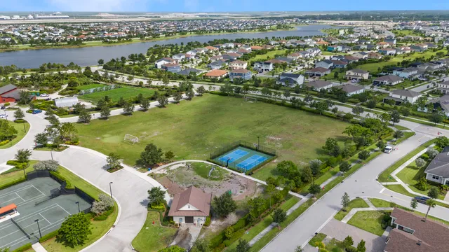 $1,275,000 | 953 Hookline Circle, Loxahatchee, FL 33470