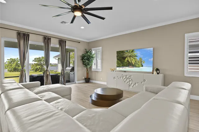 $1,275,000 | 953 Hookline Circle, Loxahatchee, FL 33470